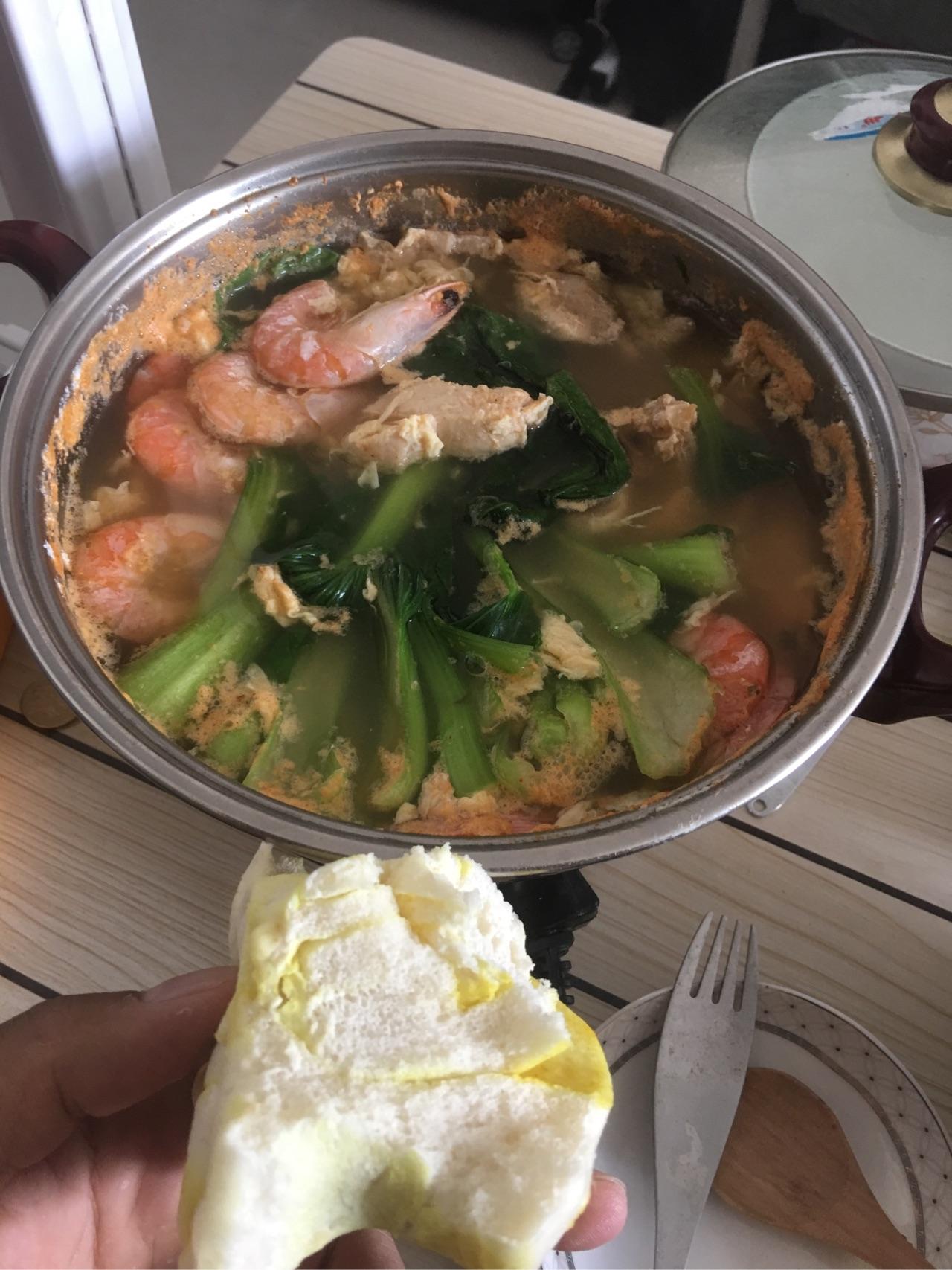 在宿舍用小功率电煮锅可以做出哪些美食