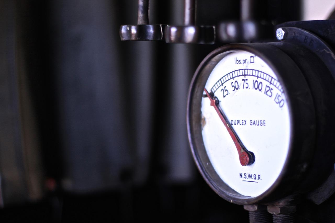 真空压力表怎么接线