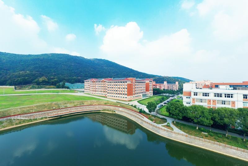 无锡太湖学院的校园环境如何