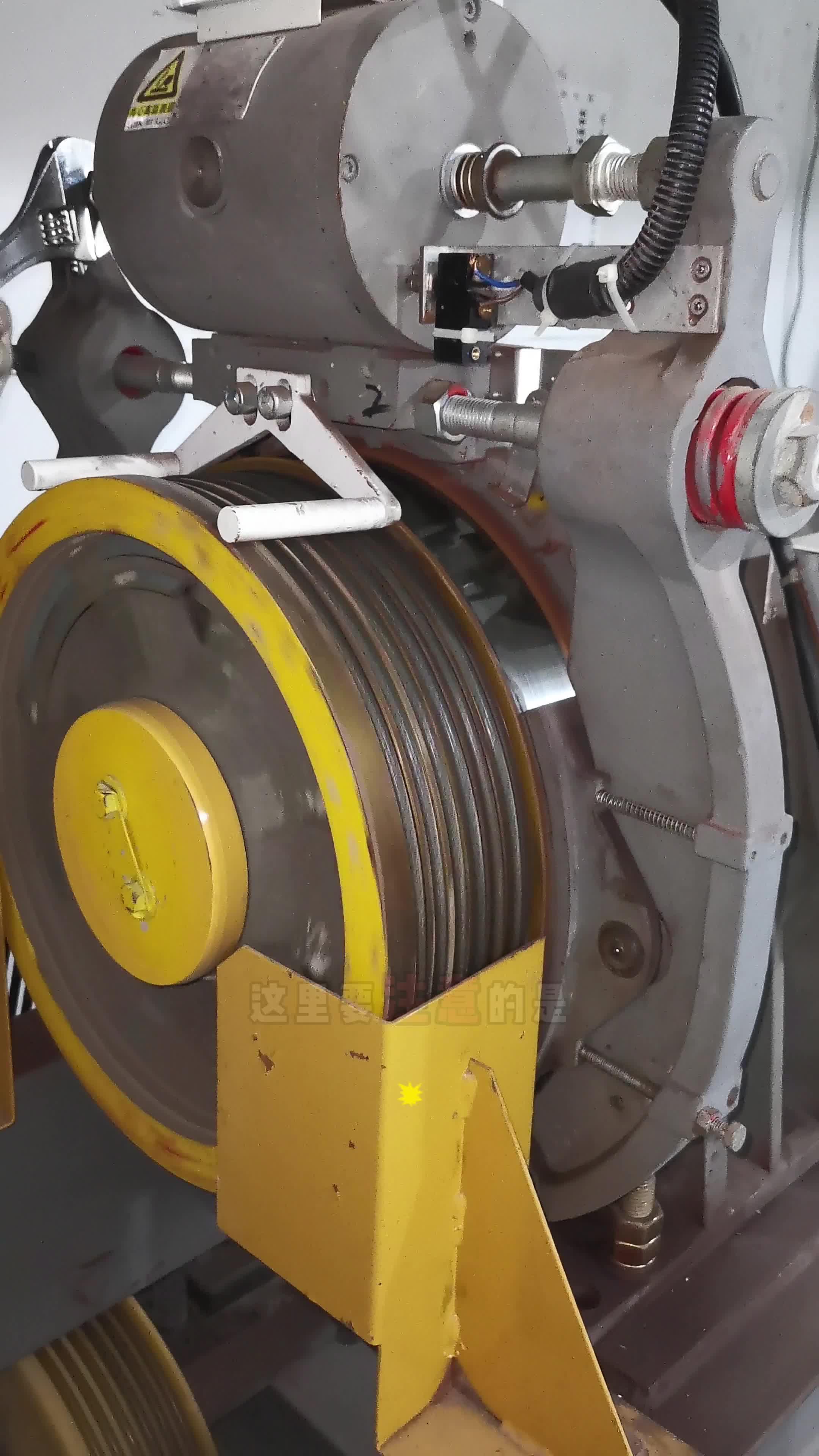 富士达电梯抱闸声音大怎么维修处理