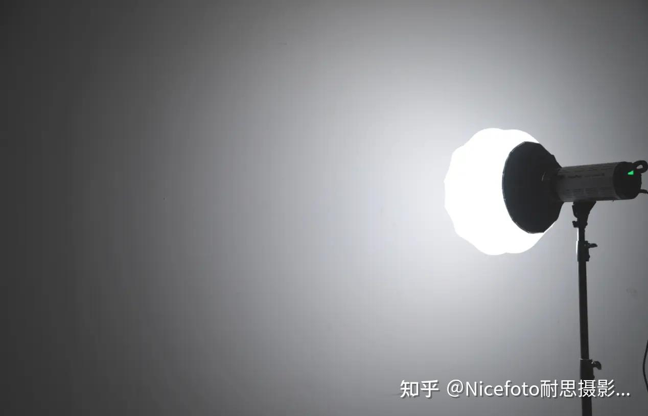 摄影器材之柔光箱解读——“圆形”柔光箱对比方口的不同点和优势？ - 知乎