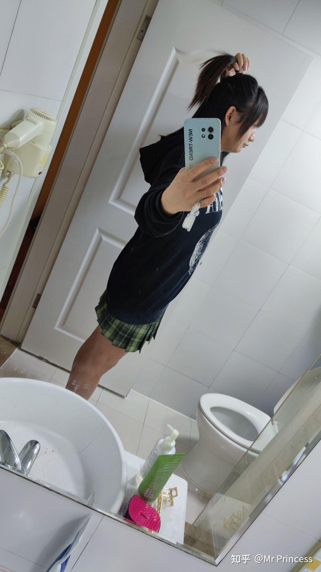 男孩子穿女装如何让仪态更像女孩子呢? - 知乎