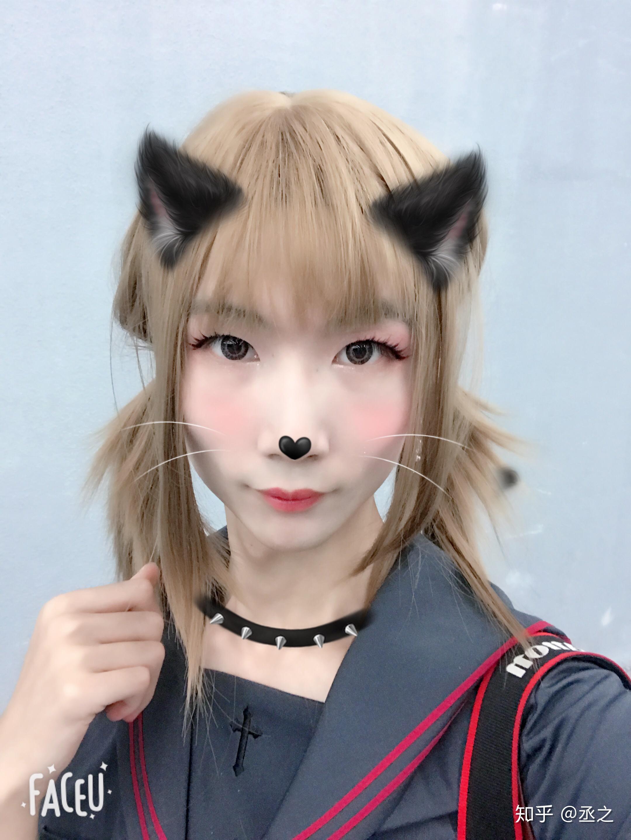 男生绑双马尾怎么绑才显得萌