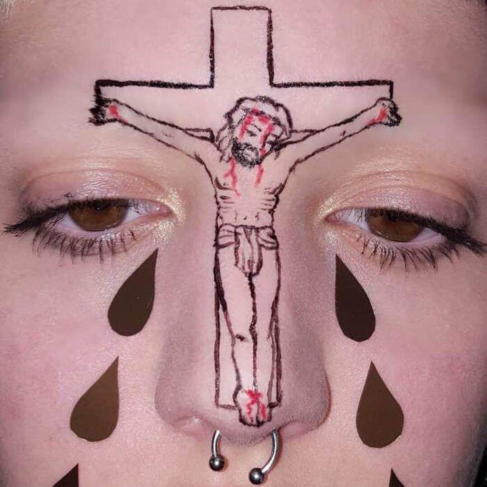 有没有一些风格怪异,比较黑暗系的头像? - 知乎