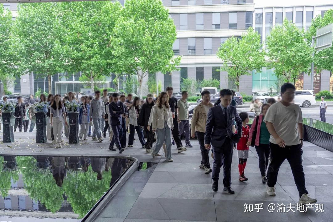 御湖境实景绽放,龙湖2025壹号作品引燃重庆楼市! - 知乎
