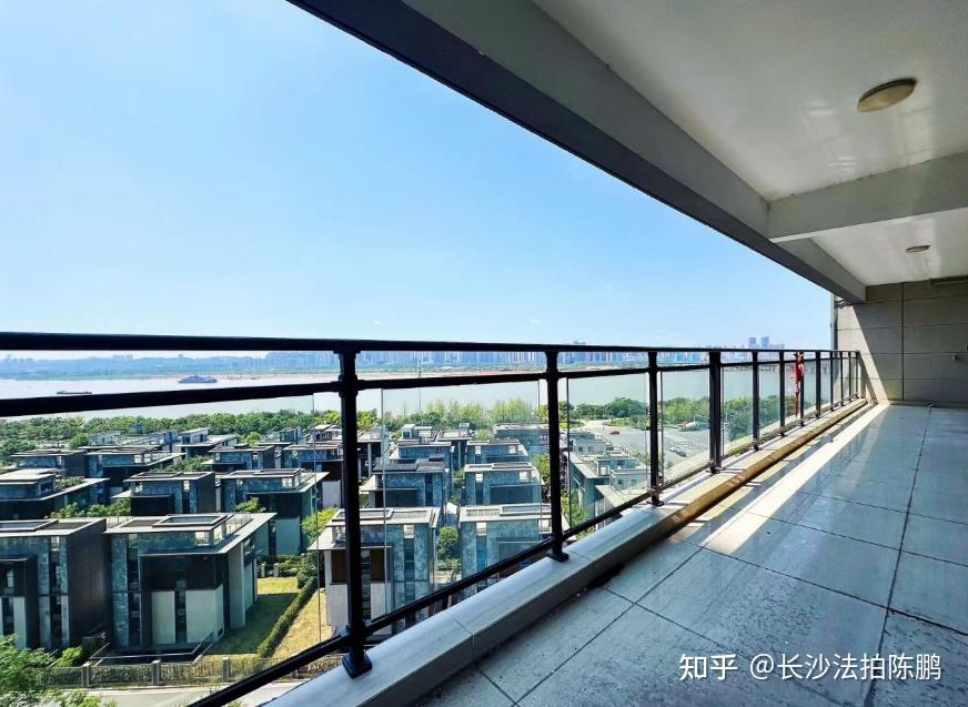 急卖：降100万，一线精装江景大平层！ - 知乎