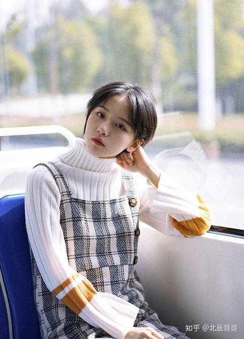 为什么成果早期会有个别所谓"大尺度"写真? - 知乎