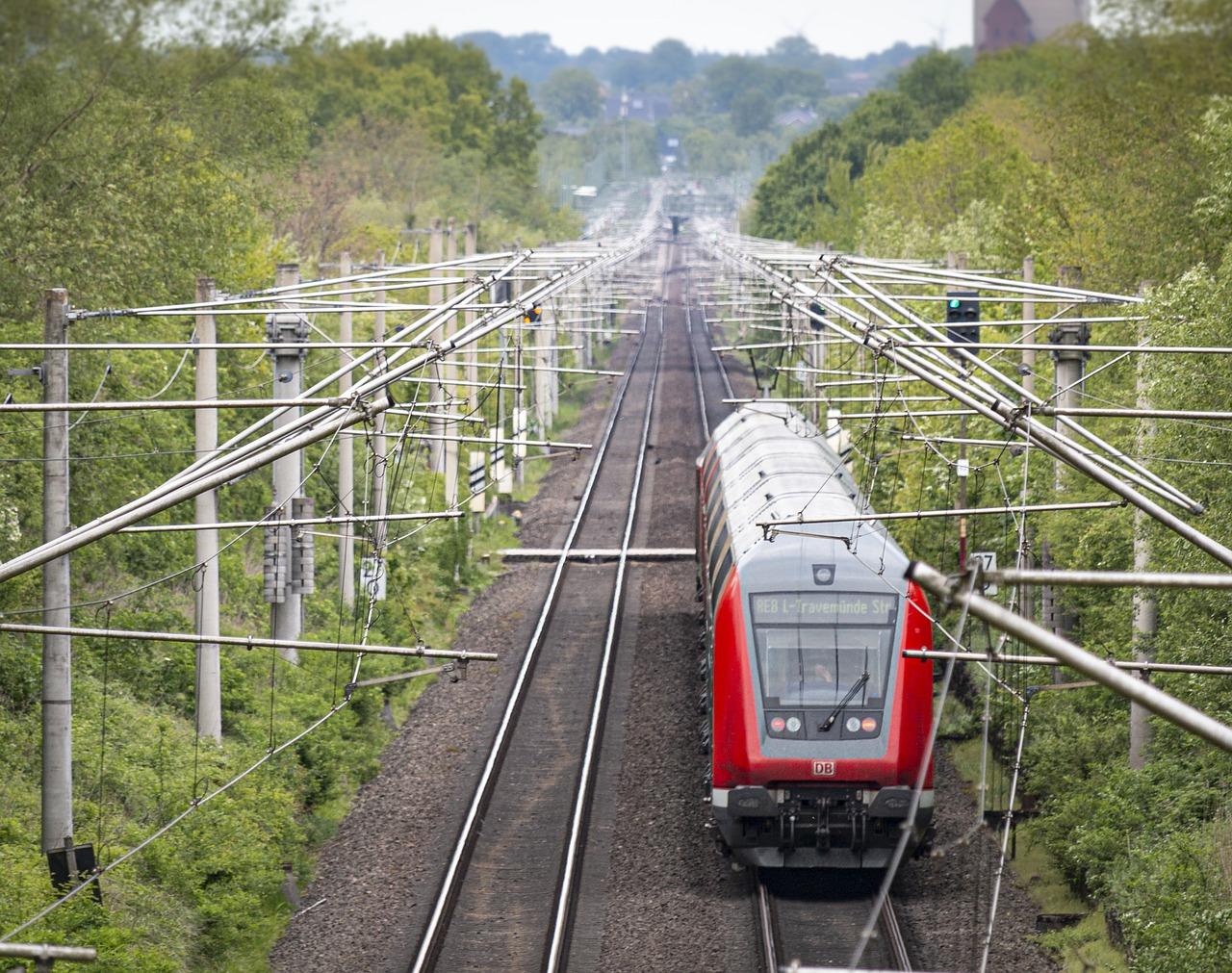 4. 快速房产资讯