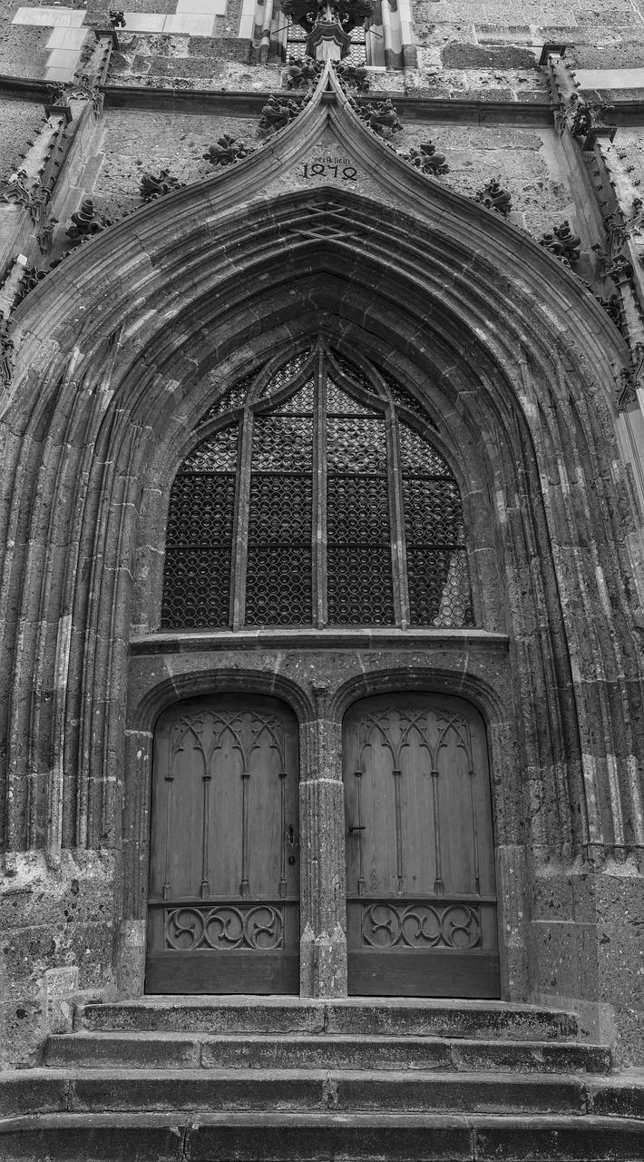 电视背景墙打底用什么