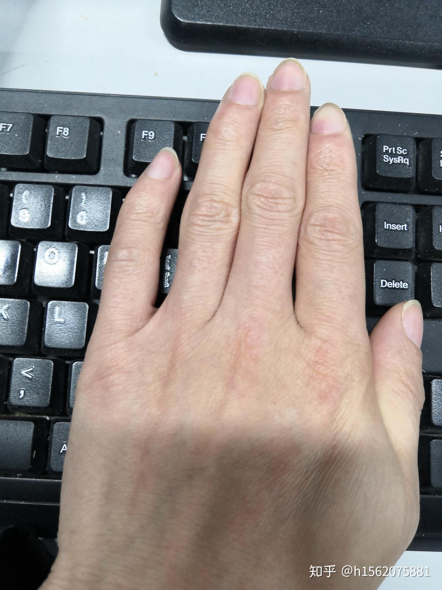 男生手小脚小有什么不好? - 知乎