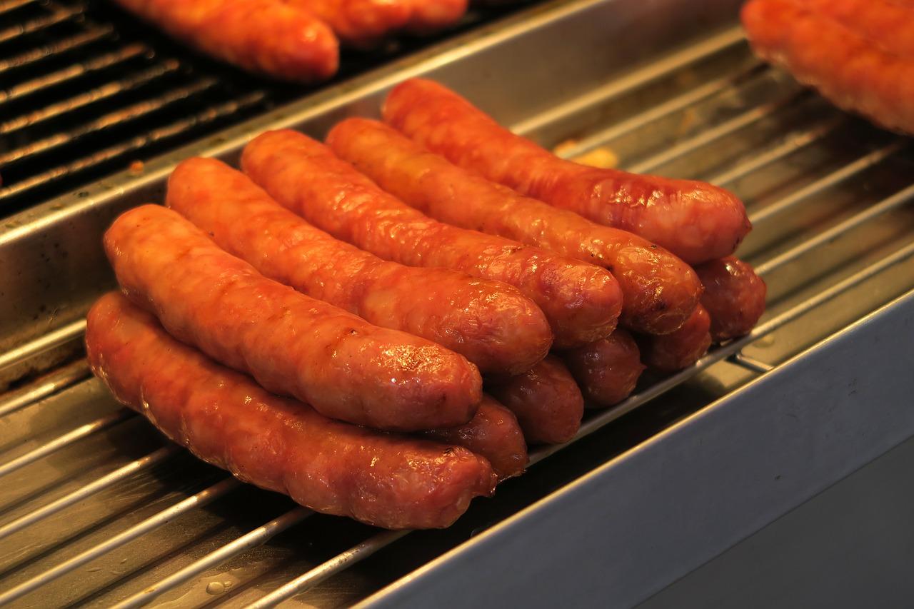 怎么用微波炉烤腊肠