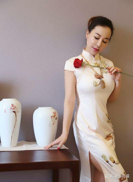 身材丰满型的女生穿旗袍不好看吗