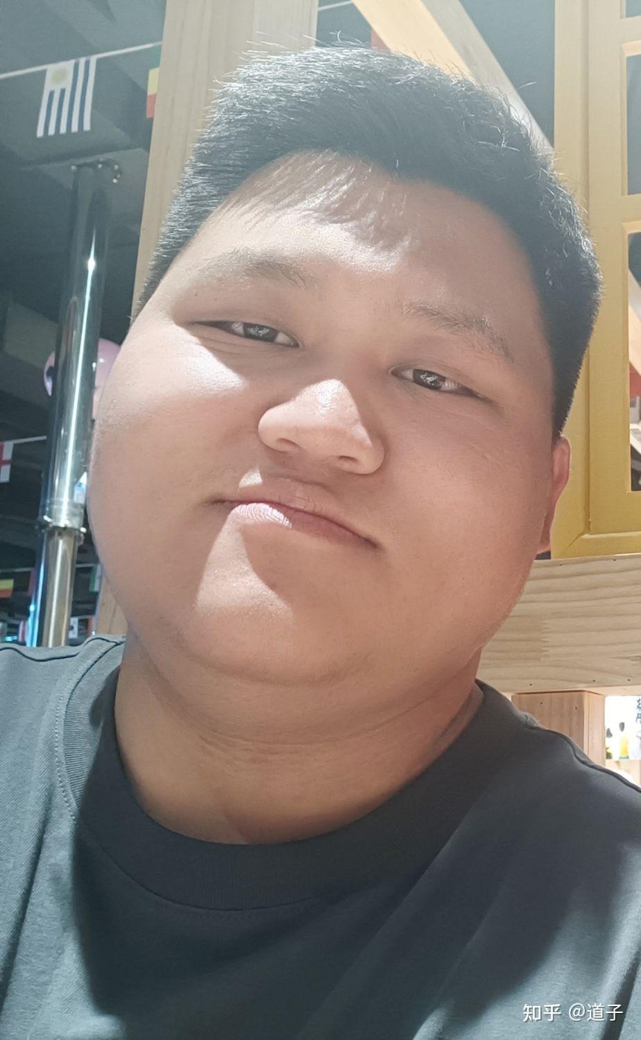 有没有长得丑的男生照片分享一下.我想知道什么样算丑 ? - 知乎