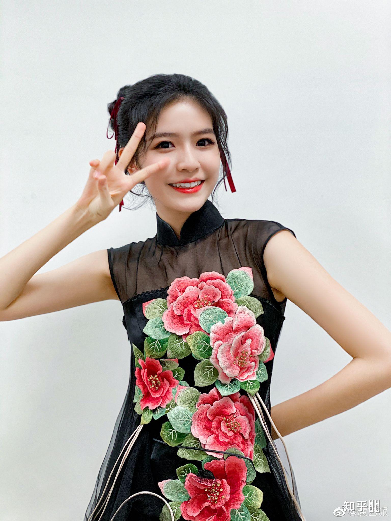 如何评价00后15岁陈氏二胡传人陈依妙