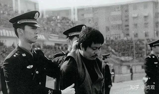 郑卫国 | 图源网络长安的天空逐渐变得湛蓝,秦岭的风变得和煦,长安