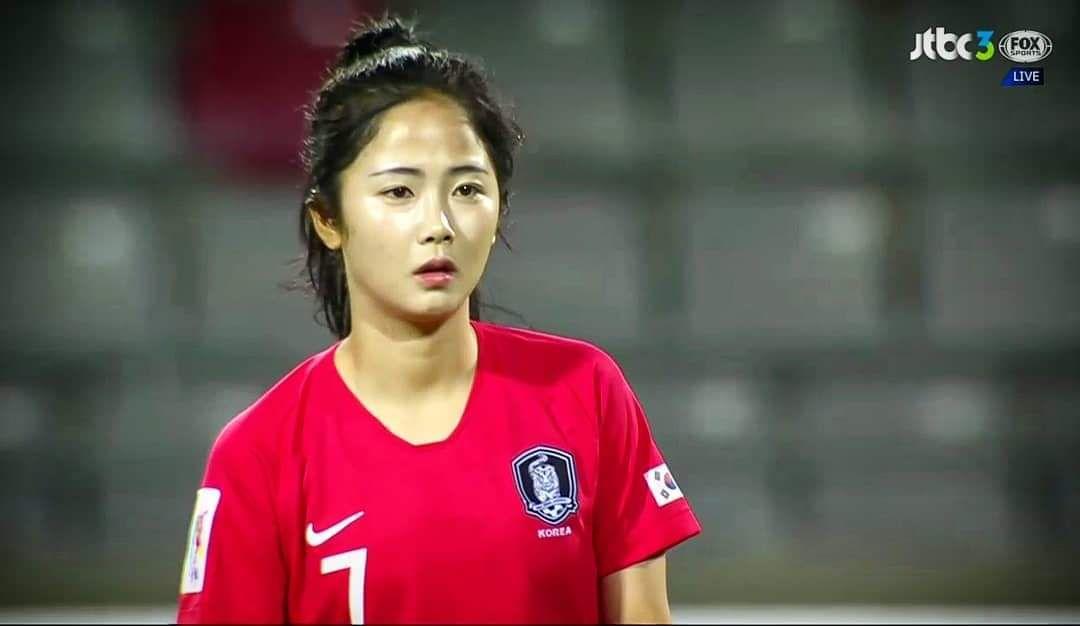如何看待东亚杯韩国女足队员李玟娥知名度迅速上升