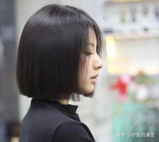 酷炫清爽一刀切短发,自带高级感的发型 - 知乎