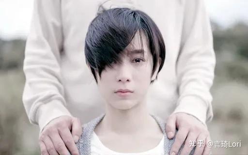 黄丽群《海边的房间》：淡淡废废的美 - 知乎