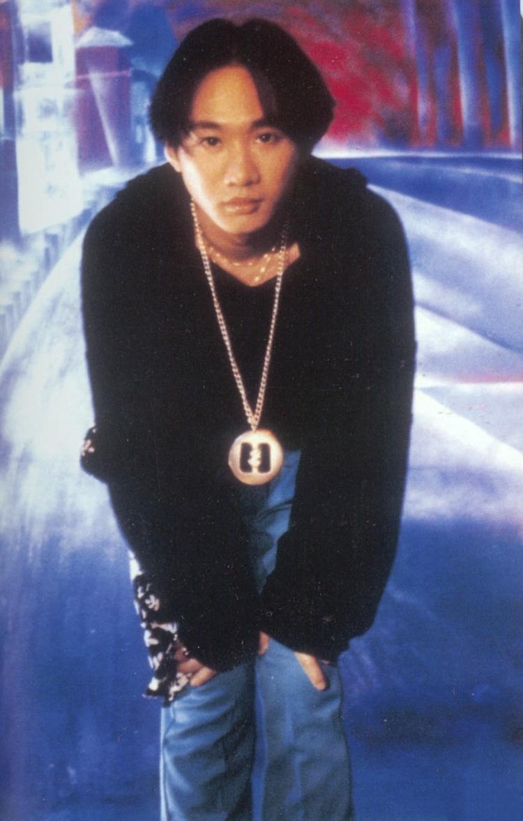 黄家驹有哪些可以设成壁纸的照片