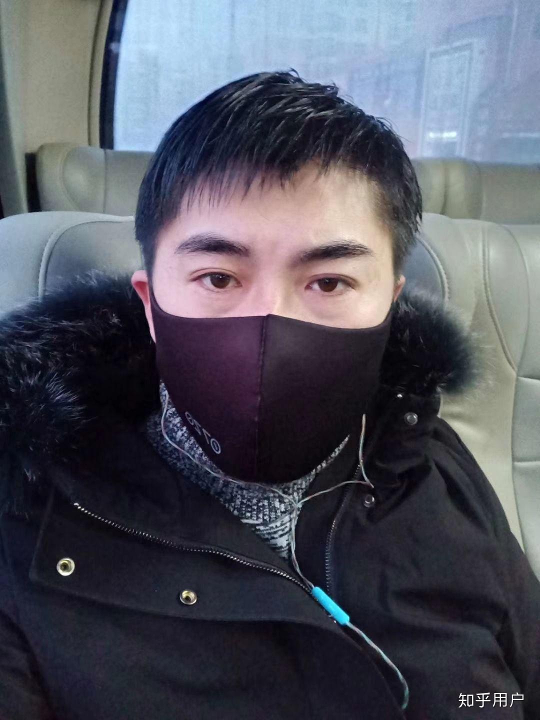 怎么看经常在朋友圈发自拍照的男性