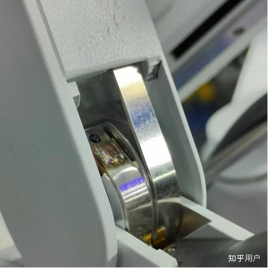 达芬奇手术机器人Xi的RCM机构为啥用钢带传动? - 知乎
