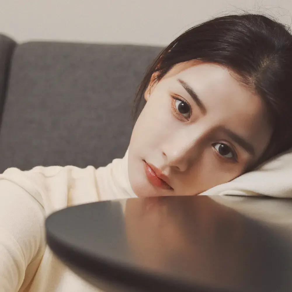 氛围感的女生微信头像有哪些? - 知乎