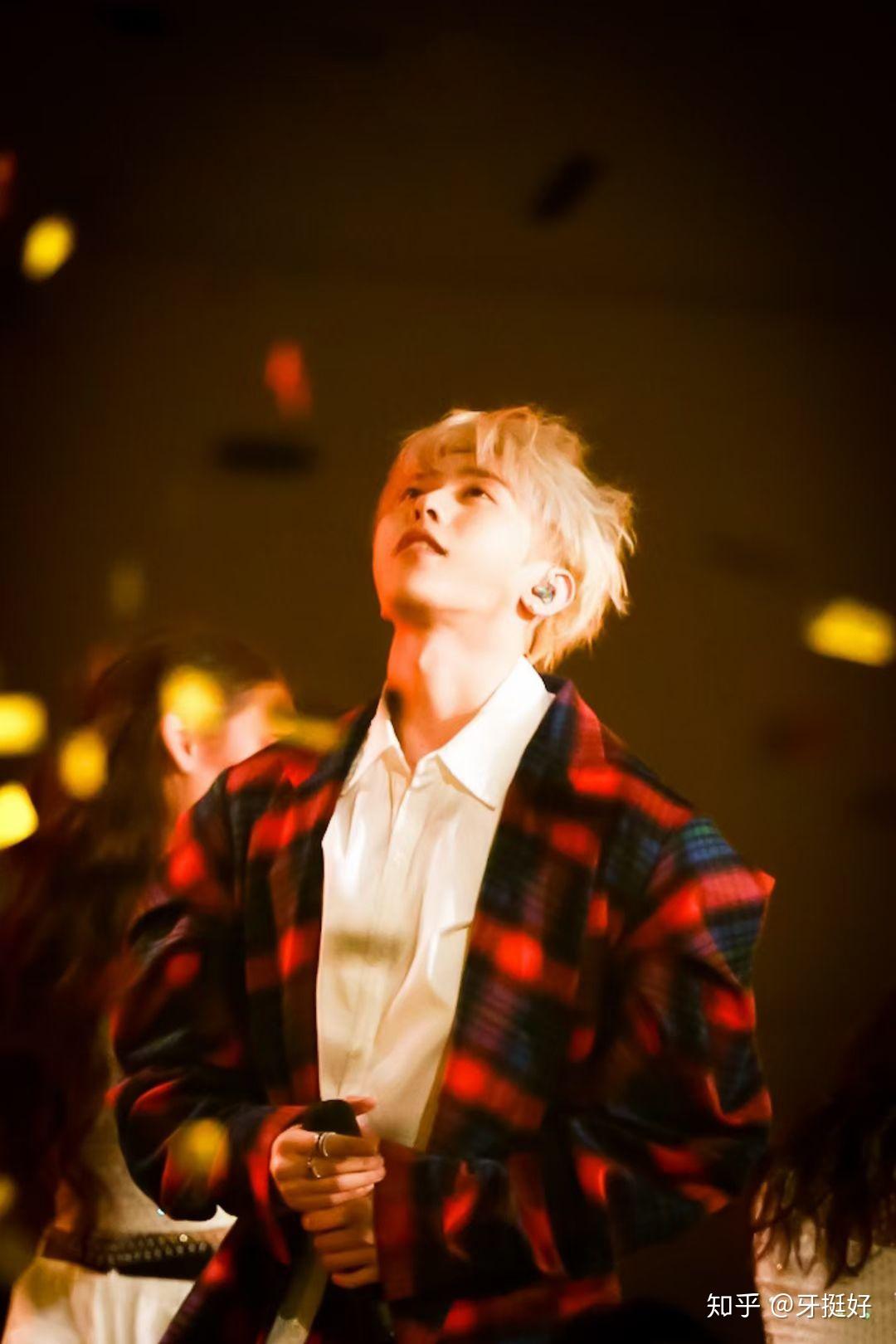 如何评价蔡徐坤iwannagetlove咪咕汇舞台表演