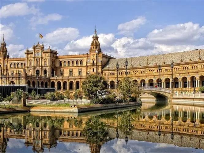 西班牙马德里康普顿斯大学有哪些专业? - 知乎