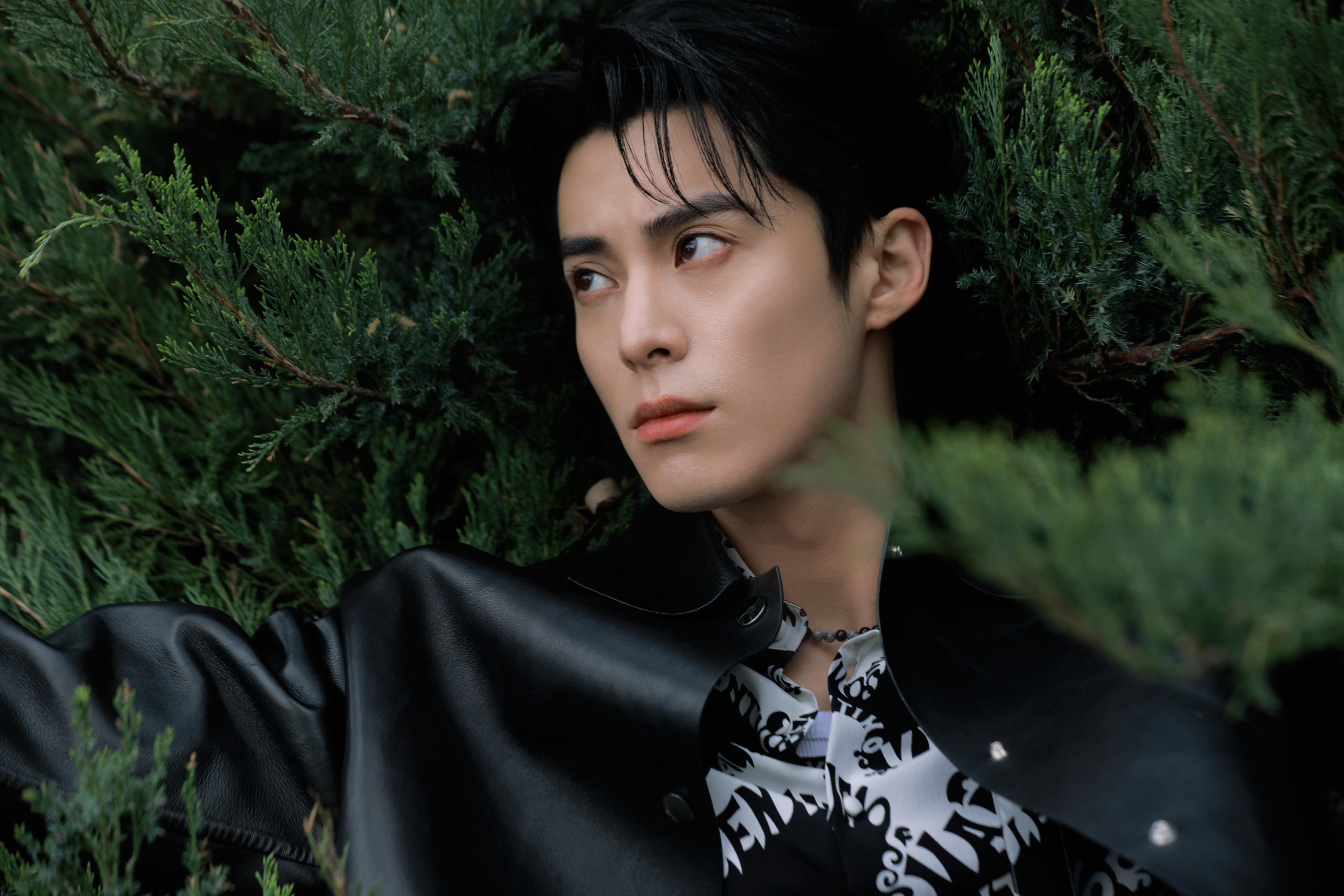 想要王鹤棣的帅照片