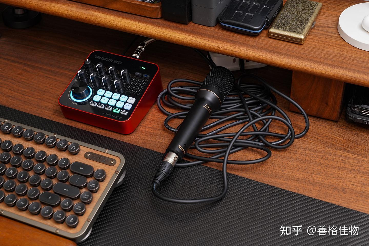 有线麦克风小成本无线化方案,得胜SF-M1麦克风无线收发器评测