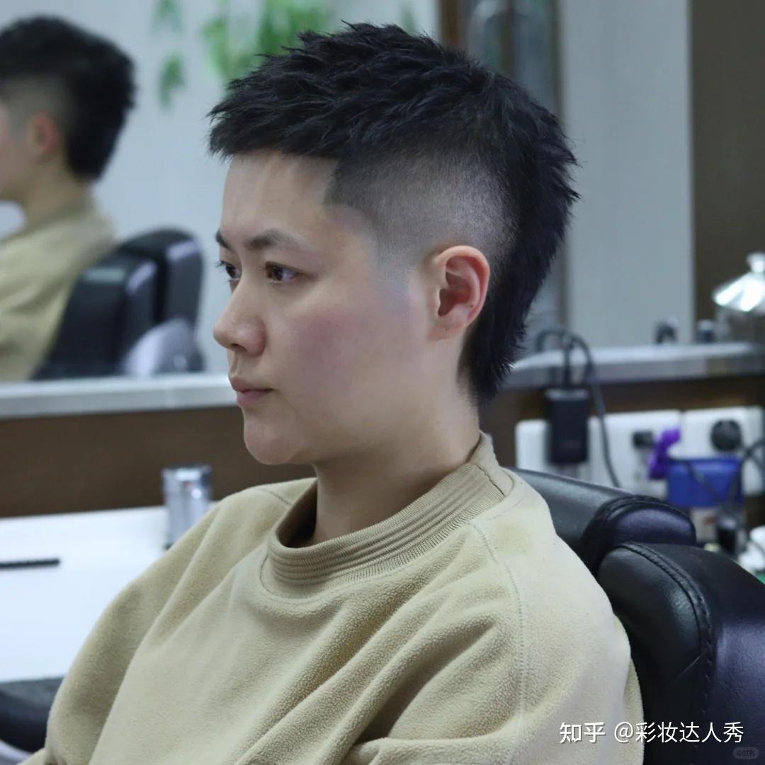 前刺+狼尾发型简直是2025颜值密码! 层次感炸裂 - 知乎