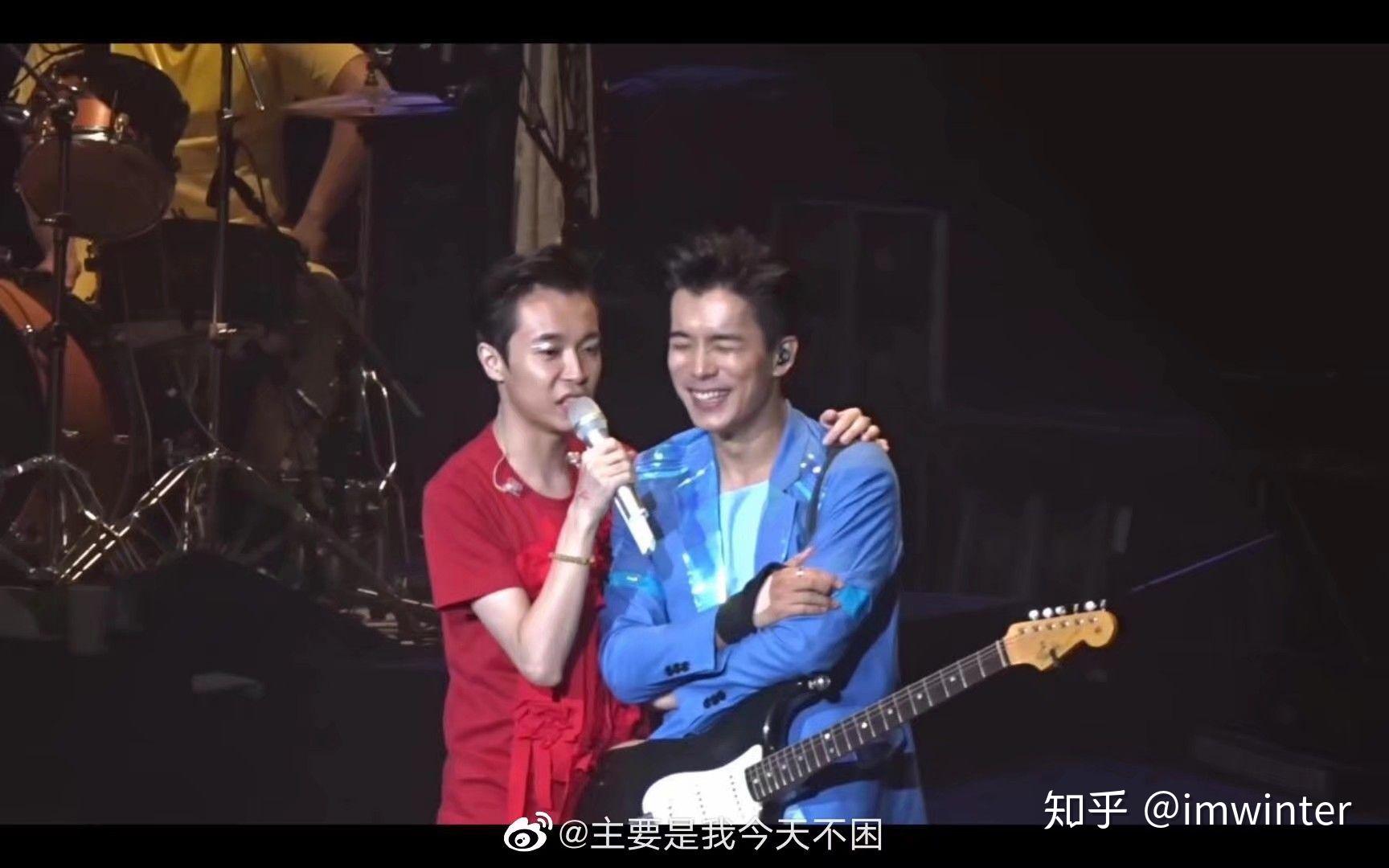 求吴青峰刘家凯合照,要超甜的!