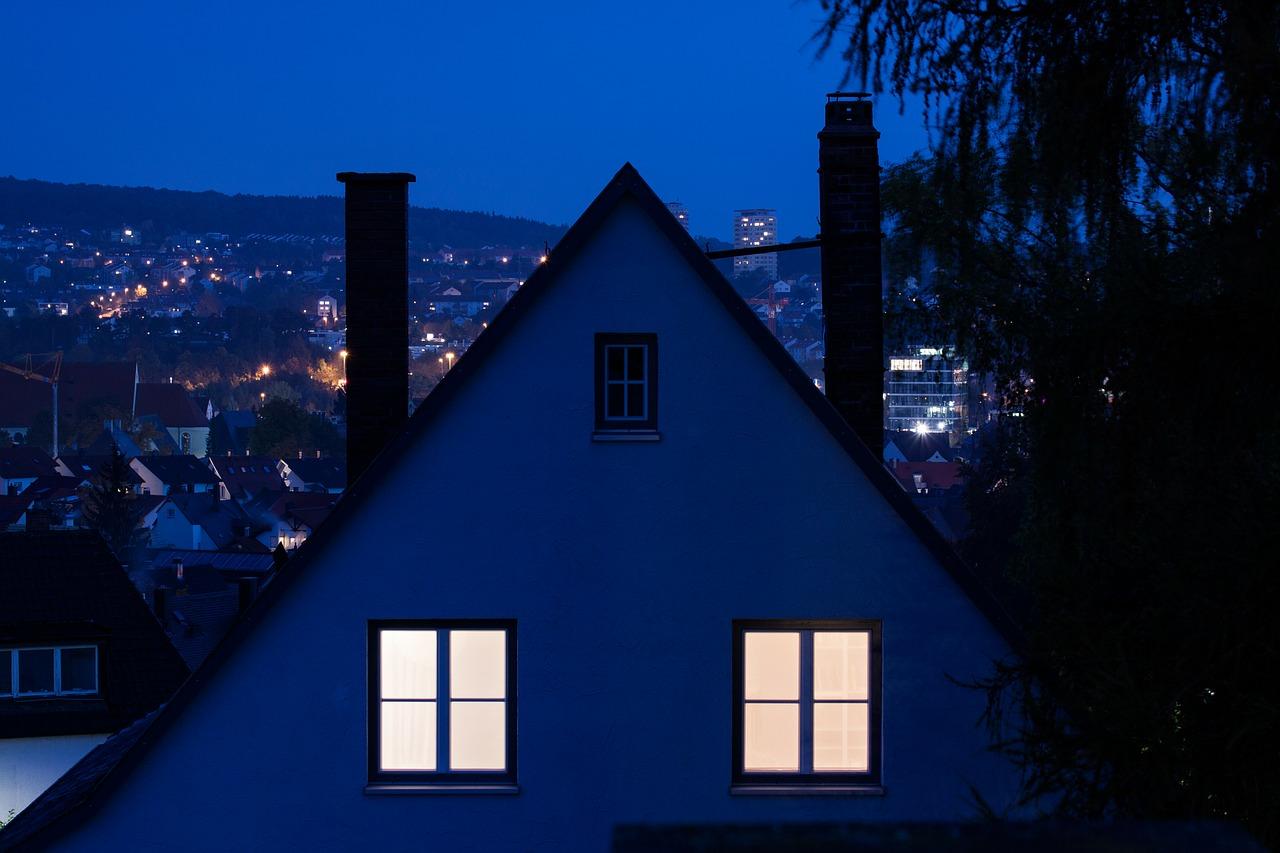 烛光小区周边公交