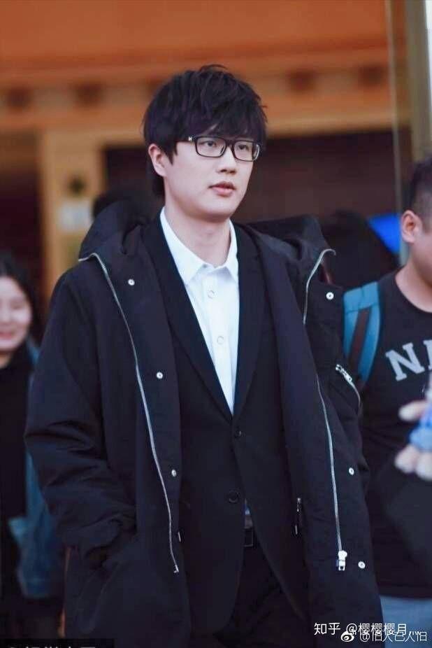 许嵩巅峰时有多胖? - 知乎