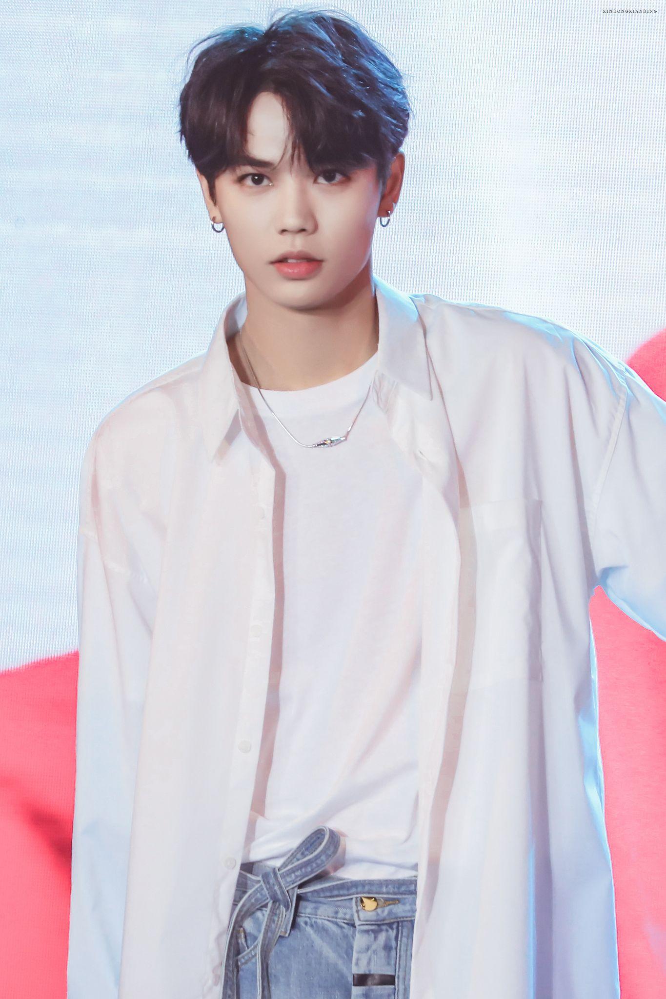 有没有林彦俊的帅照,放出来养养眼? - 知乎