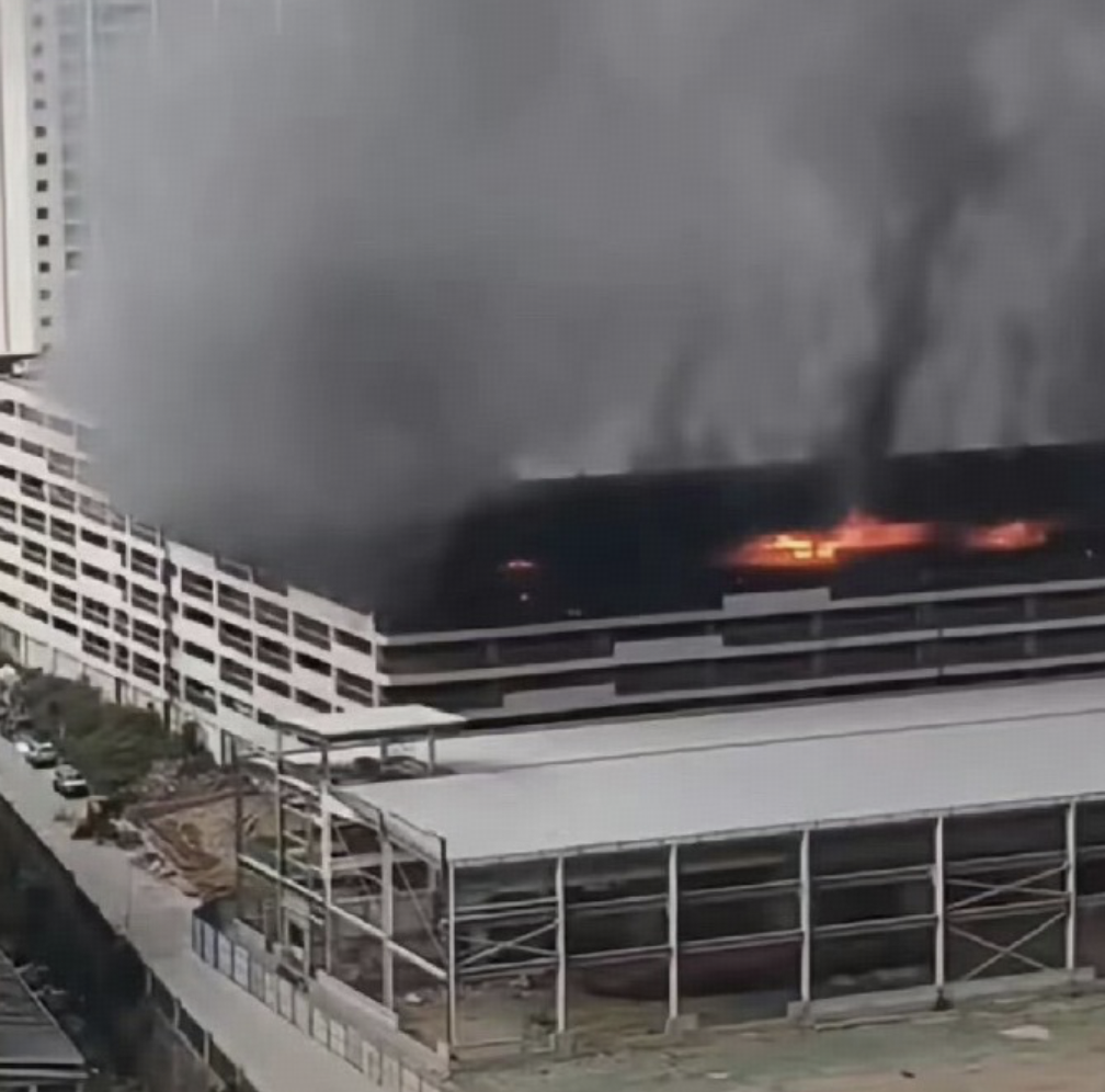 深圳比亚迪一立体车库发生火情，无人员伤亡，具体什么情况？起火原因可能是什么？