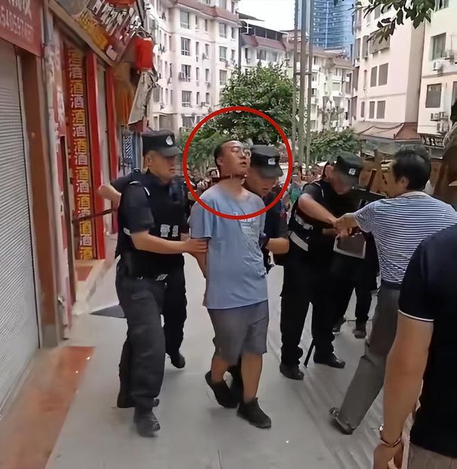 21岁男子持刀砍人致8伤砍人原因令人深思