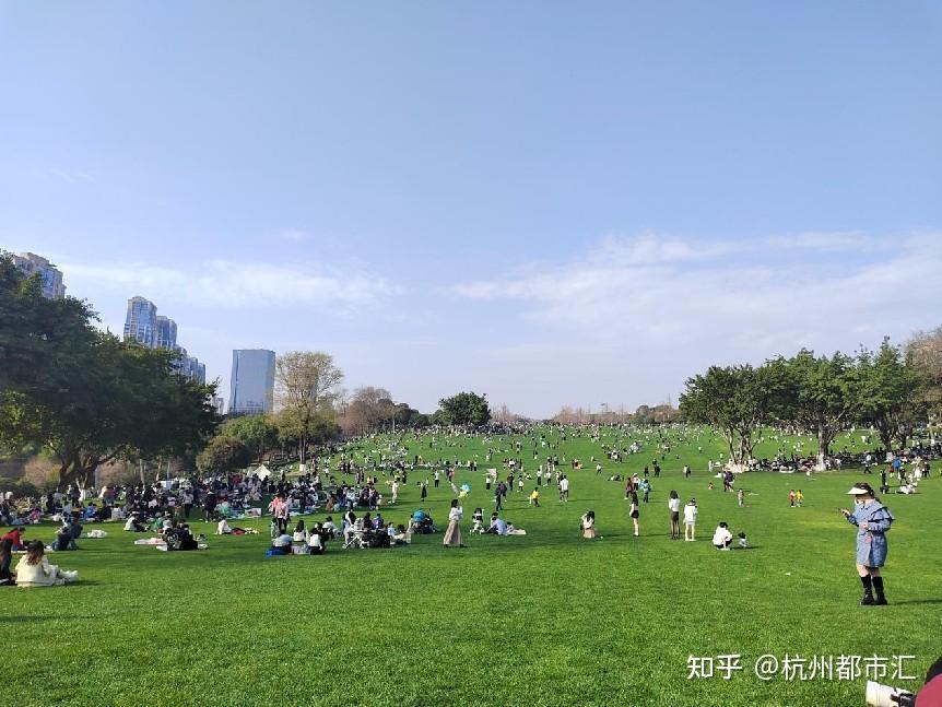 2023年,保亿重庆中央公园全面升级改造 - 知乎