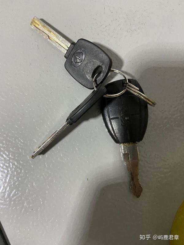 摩托车钥匙丢了怎么才能开锁(摩托车钥匙丢了怎么配钥匙)