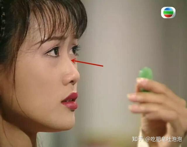娱乐圈有没有鼻子山根低的女明星啊? - 知乎