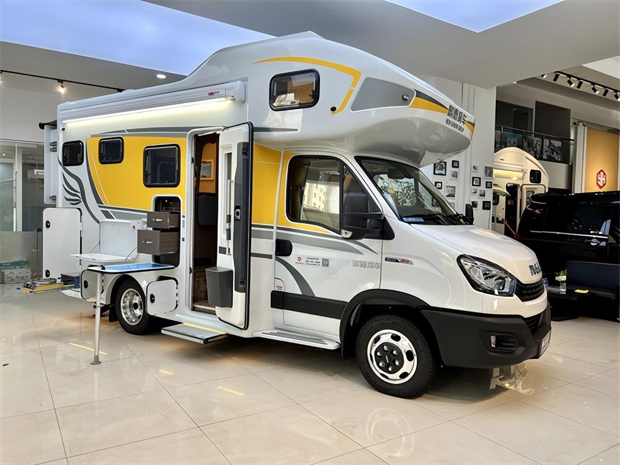 戴德自由风max 首发,七天水电无忧,国产依维柯房车天花板