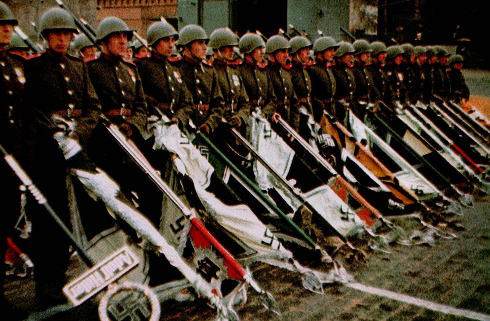 【高清1080P】1945苏联莫斯科红场卫国战争胜利大阅兵_哔哩哔哩 (゜-゜)つロ 干杯~-bilibili
