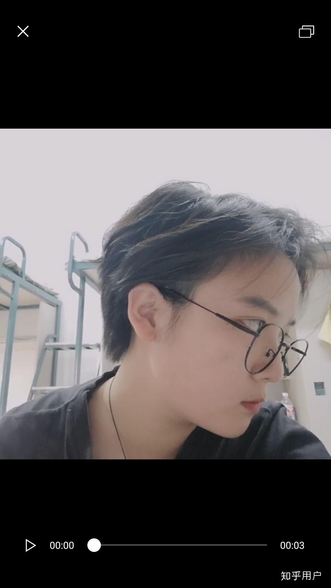 头发多的女生可以剪男生一样的短发(中性风)那吗? - 知乎