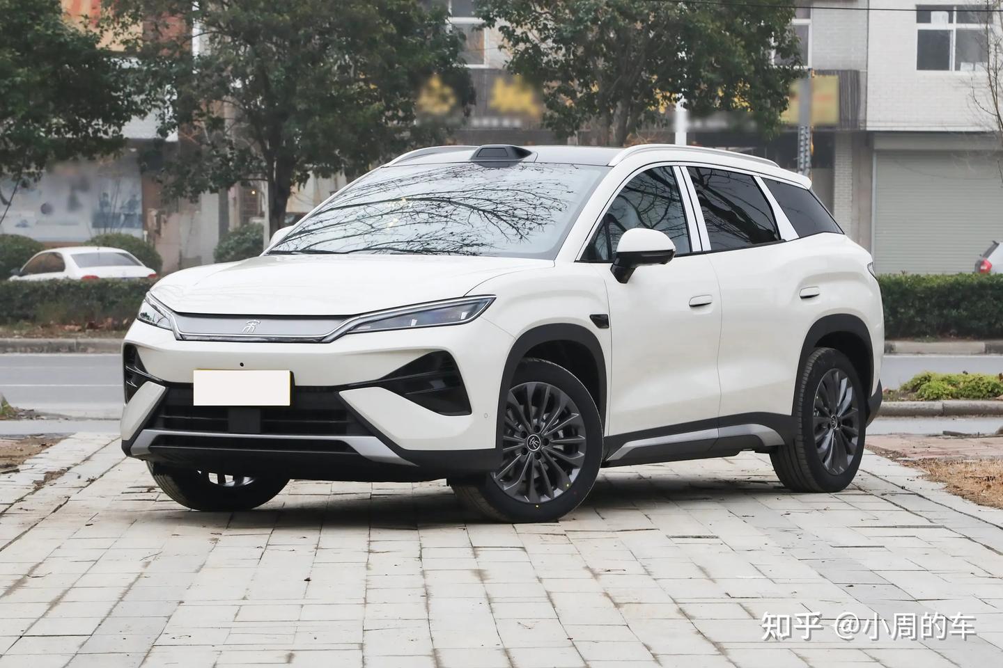 宋Ultra EV对比海狮06 EV,都是二代刀片电池,18万预算怎么选?