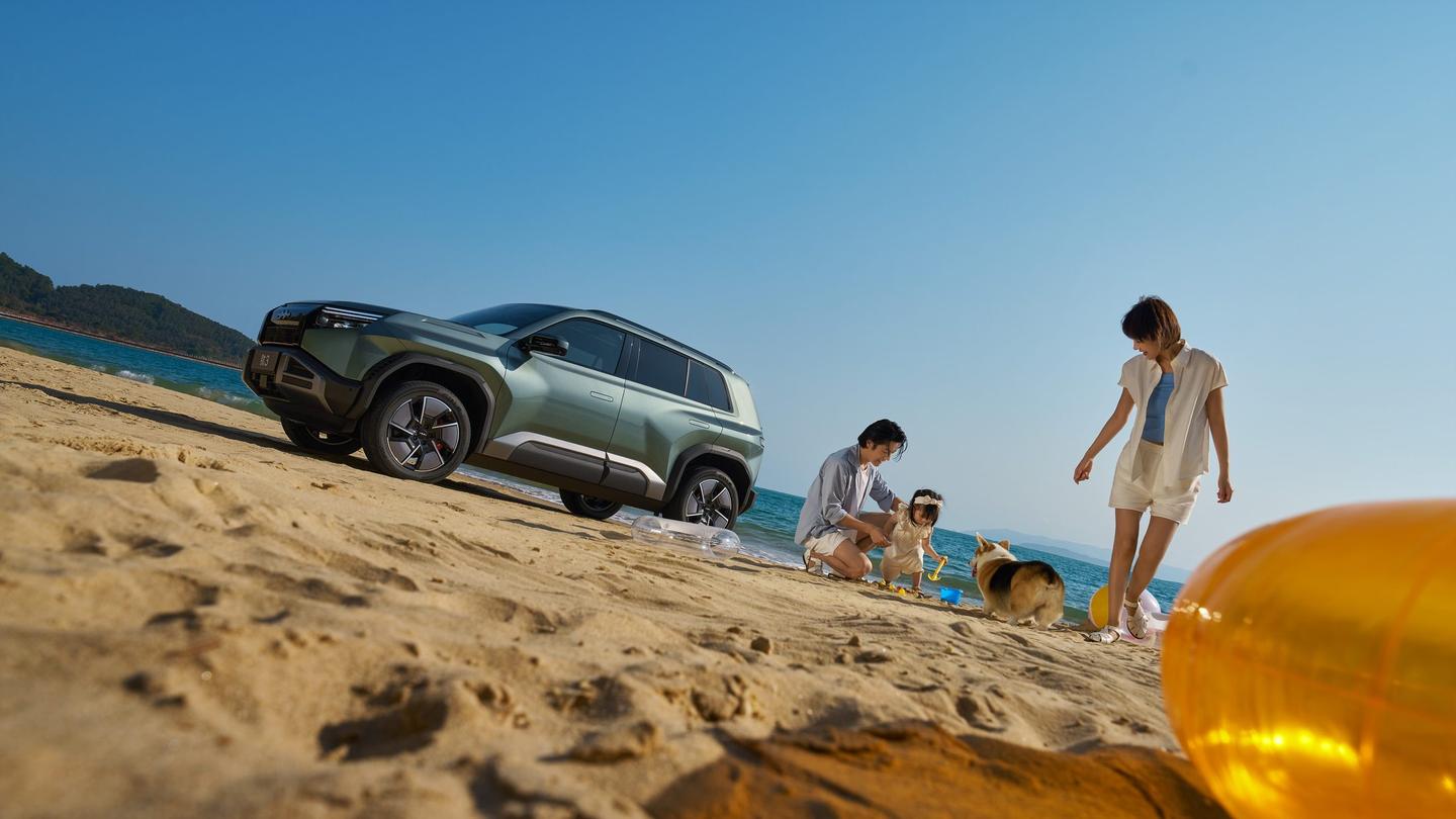 🏖️ 96天海边露营+早高峰,钛3最妙的是“小车也能把路打开”