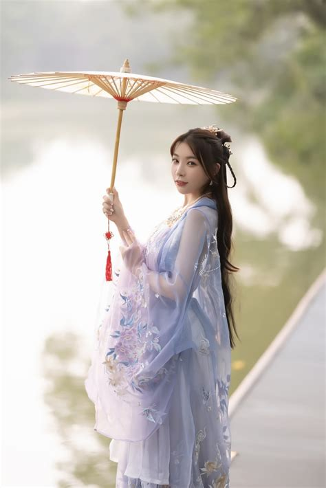 徐莉芝个人介绍，芝芝Booty最新图片分享-美学艺术库