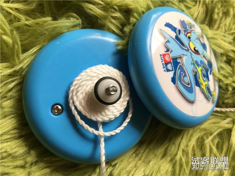 鼓形悠悠球和蝶形有什么区别初学者应该接触哪种球