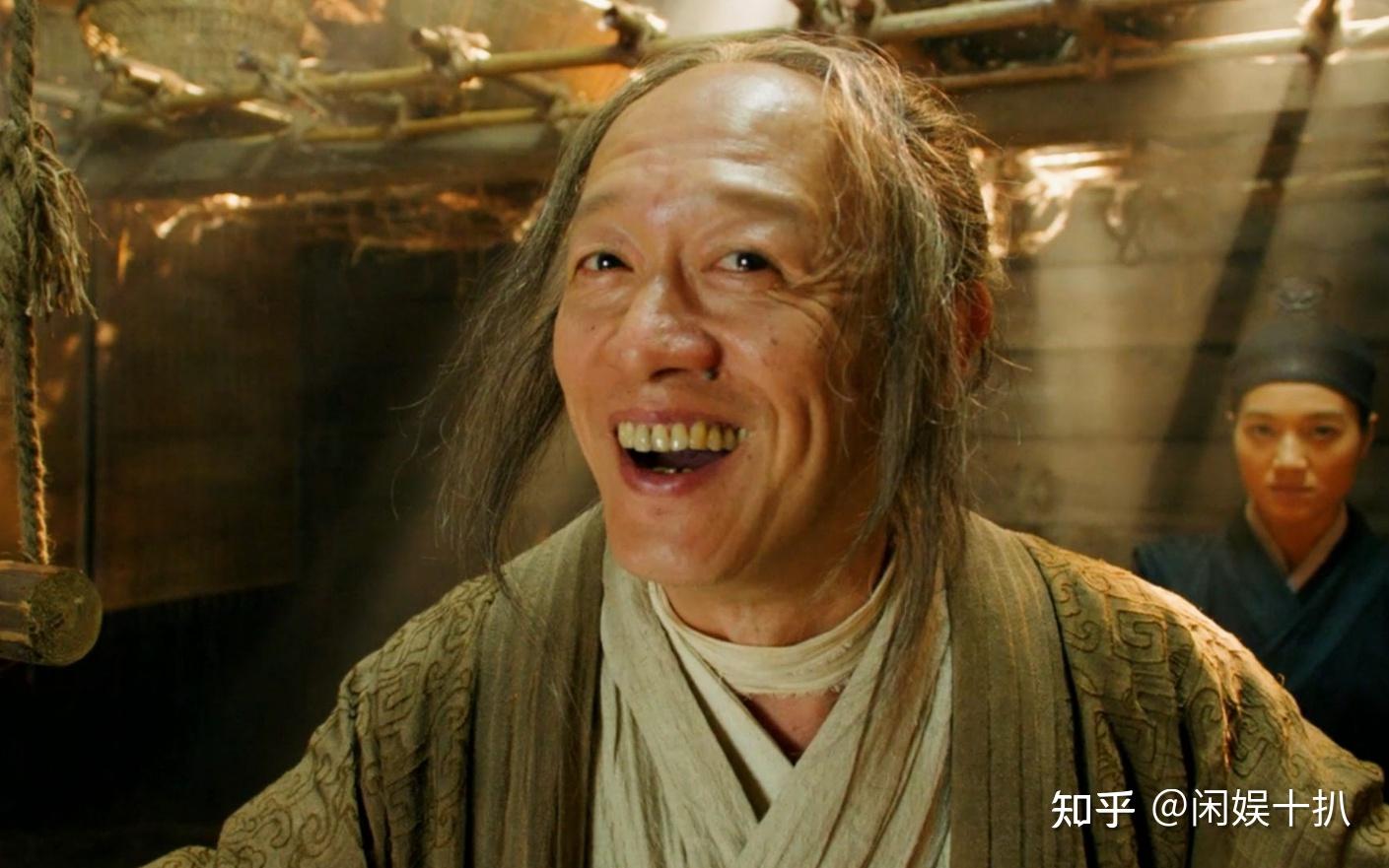 71岁“老戏骨”金士杰现状:白发老态,子女上中学,妻子风韵犹存 - 知乎