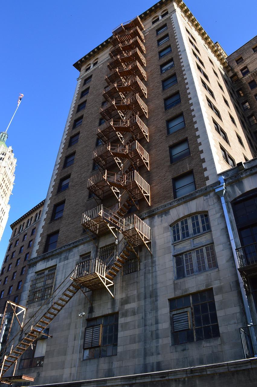 楼梯安全防护要点