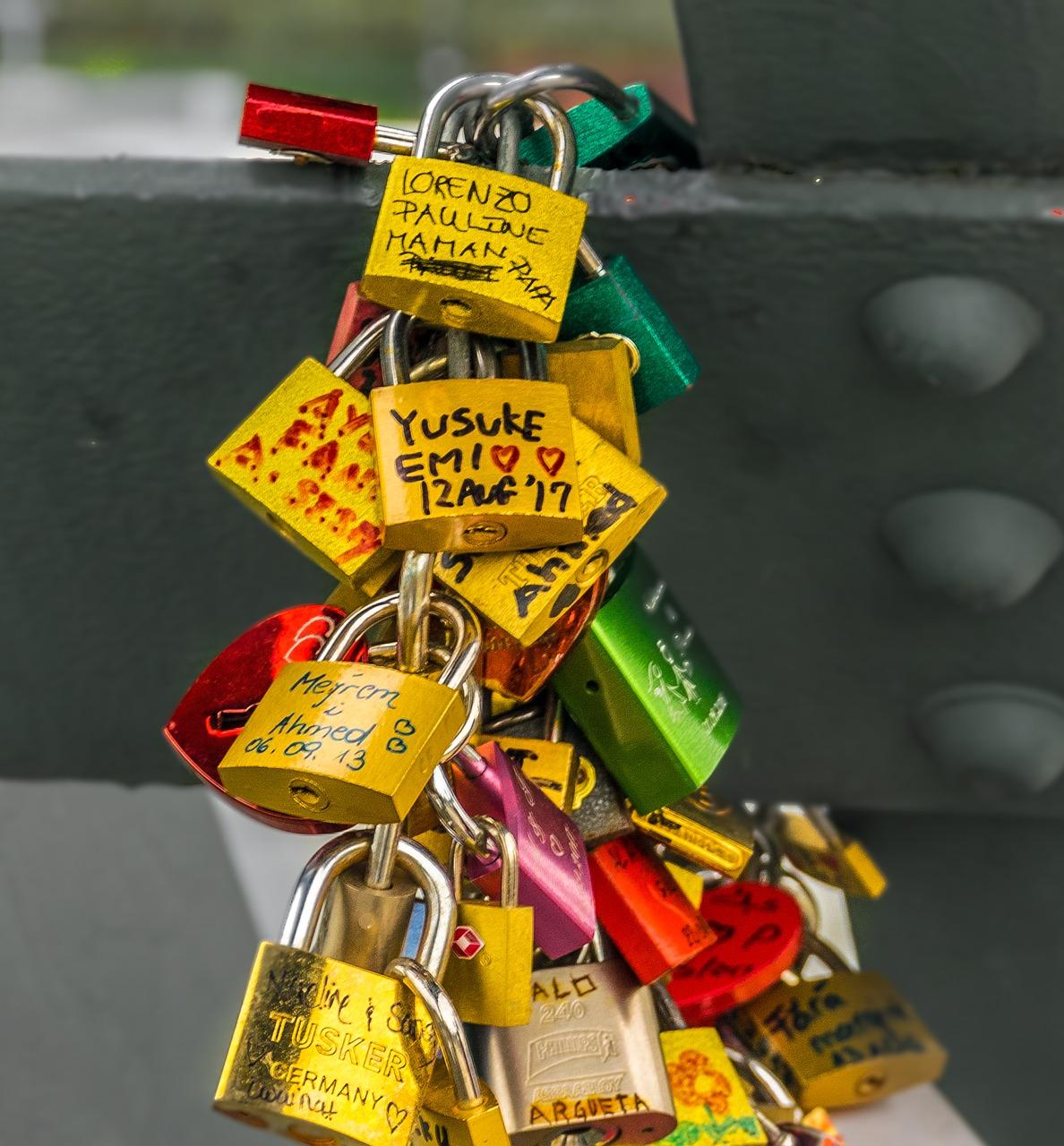 4. 执手锁开启技巧